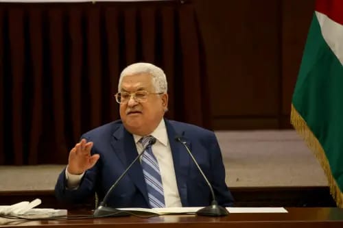 في عزلة لم تشهدها من قبل: السلطة الفلسطينية يائسة وتتحسس المساعدة من الجيران
