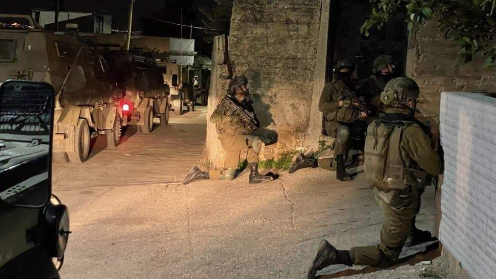 استشهاد فلسطيني وإصابة خمسة آخرين