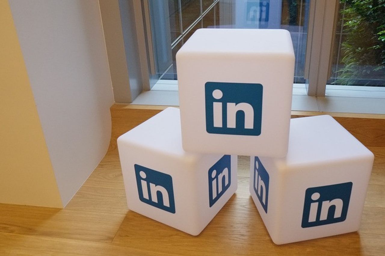linkedin تطلق شبكة بودكاست خاصة بها
