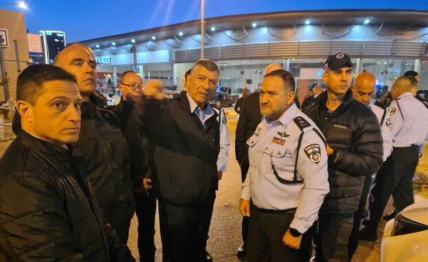 تعليمات لشرطة العدو بالبحث عن مساعدين لمنفذ عملية بئر السبع