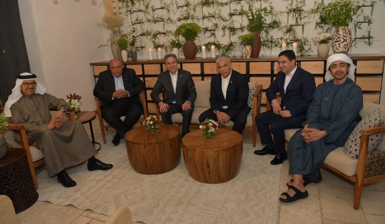 المشاركون بـ "قمة النقب" ناقشوا التعاون الدفاعي ضد إيران