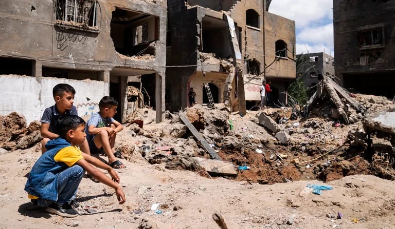 من سينظر إليهم بدون هجمات وعمليات مسلحة؟