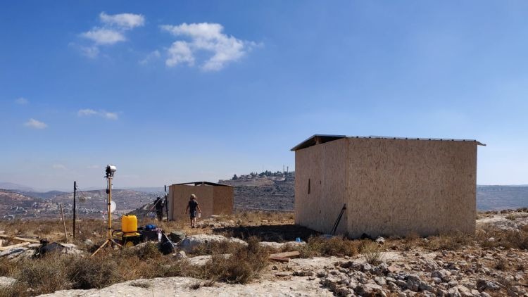 وزارة قضاء العدو توافق على ربط البؤر الاستيطانية الجديدة بالكهرباء