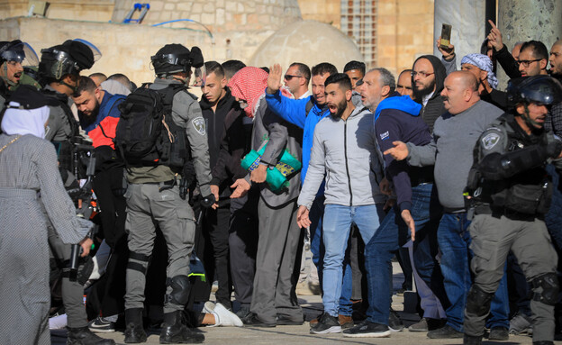 ليلة حاسمة: مطالب حماس - والغضب في العالم العربي