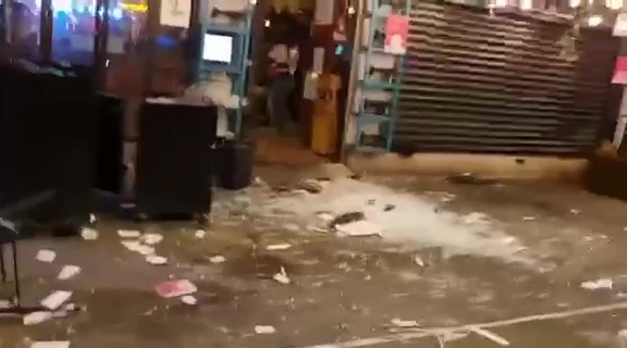 وحدة اليمام تقتحم مبنى في ديزنغوف