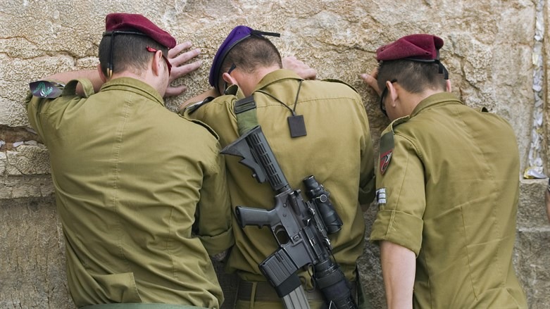 رسالة لوزير الجيش ورئيس أركانه لمواجهة الأزمات النفسية للجنود