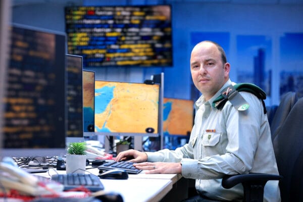 حماس تعيد مراكمة قوتها وإيران على عتبة دولة نووية