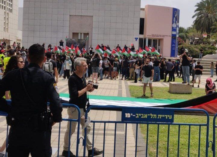 شرطة العدو تعتقل ثلاثة شبان وتعتدي على تظاهرة لإحياء ذكرى النكبة في جامعة تل أبيب