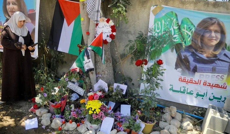 بين محمد الدرة وشيرين أبو عاقلة