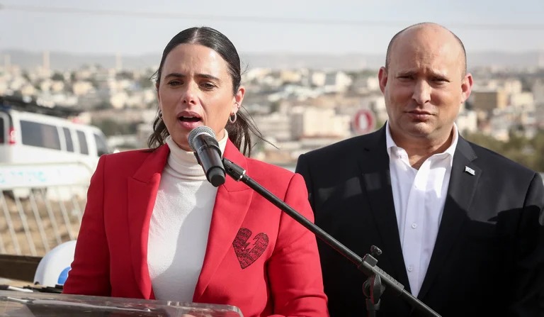 "أييليت شاكيد" امرأة واحدة أطاحت بالحكومة