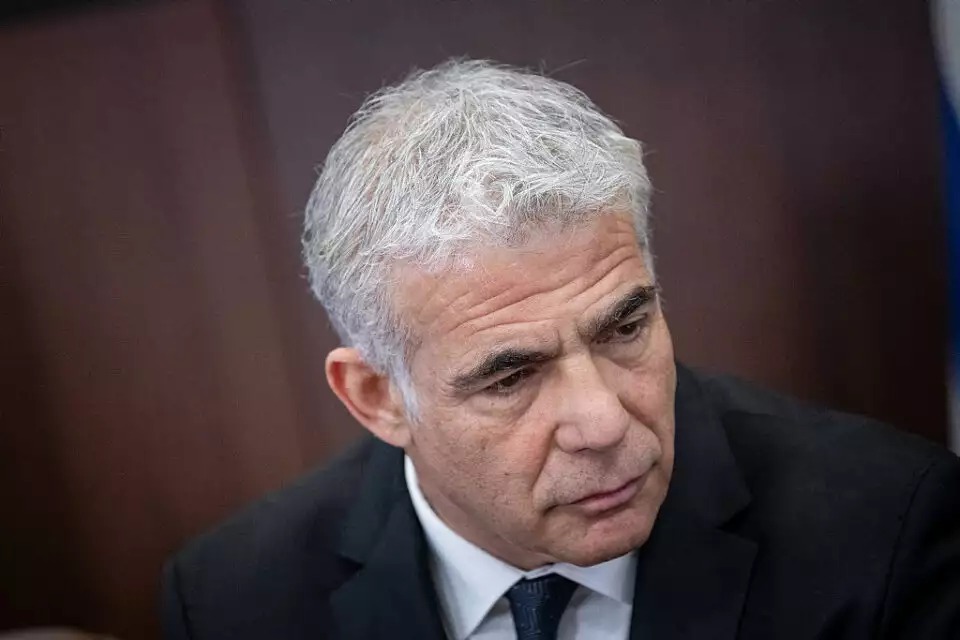 صداع "لابيد" الجديد.. إضراب سفارات العدو في جميع أنحاء العالم