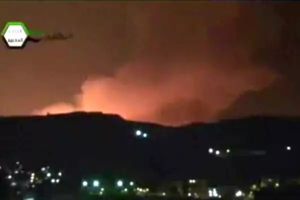 استشهاد ثلاثة جنود سوريين في هجوم "إسرائيلي" قرب دمشق