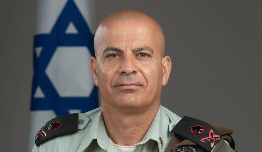 أَستُخبِرُ قيادتك أن خطر الموت يحدق بعائلات فلسطينية كاملة؟