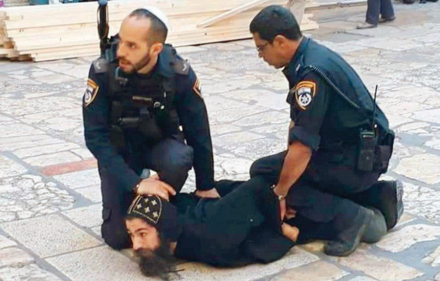 الكنيسة اليونانية لبايدن: "المستوطنون يحاربون الوجود المسيحي بالقدس"