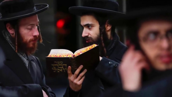 يهود المجر قلقون من خطاب رئيس وزرائهم