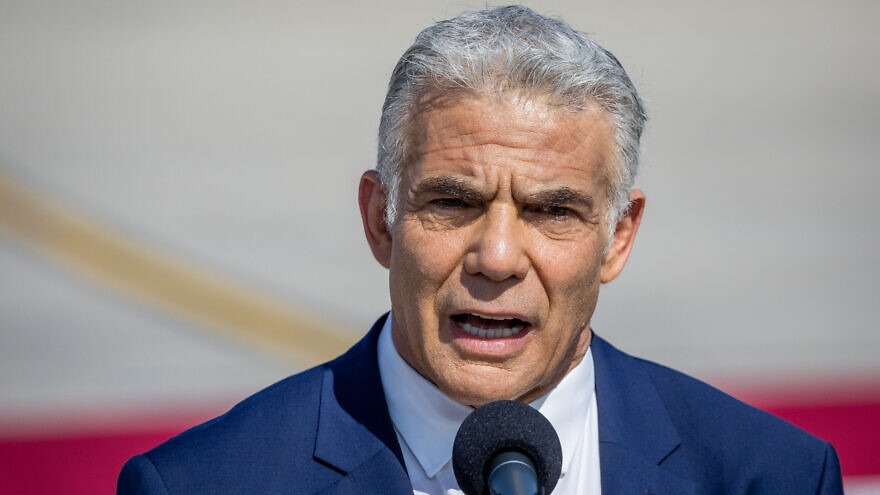 سيل من الهجوم على "لبيد" قبل خطابه المرتقب حول "حل الدولتين"