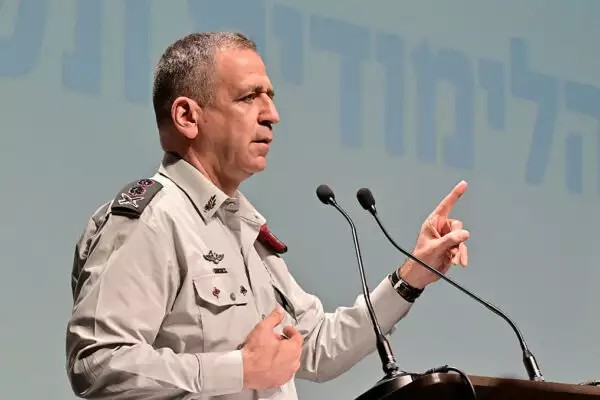 حملة سياسية ضد إيران: أفيف كوخافي يسافر إلى أوروبا