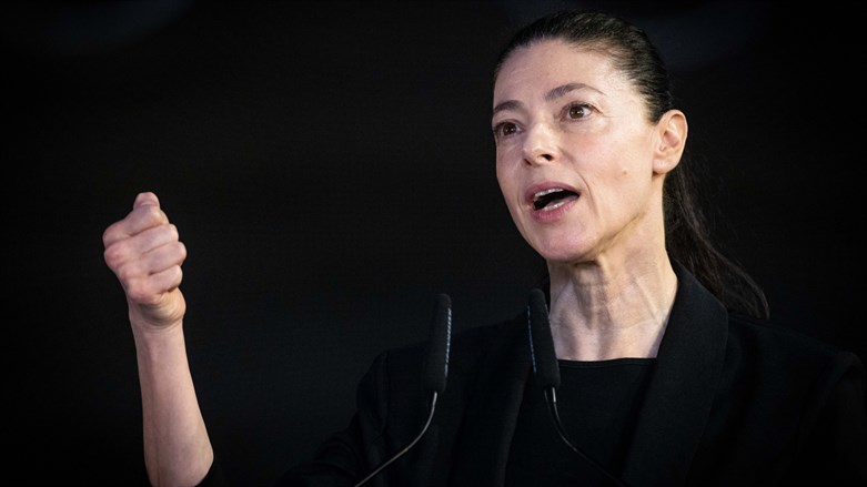 بعد رسائل تهديد .. الشاباك يشدد الحراسة الأمنية على وزيرة النقل