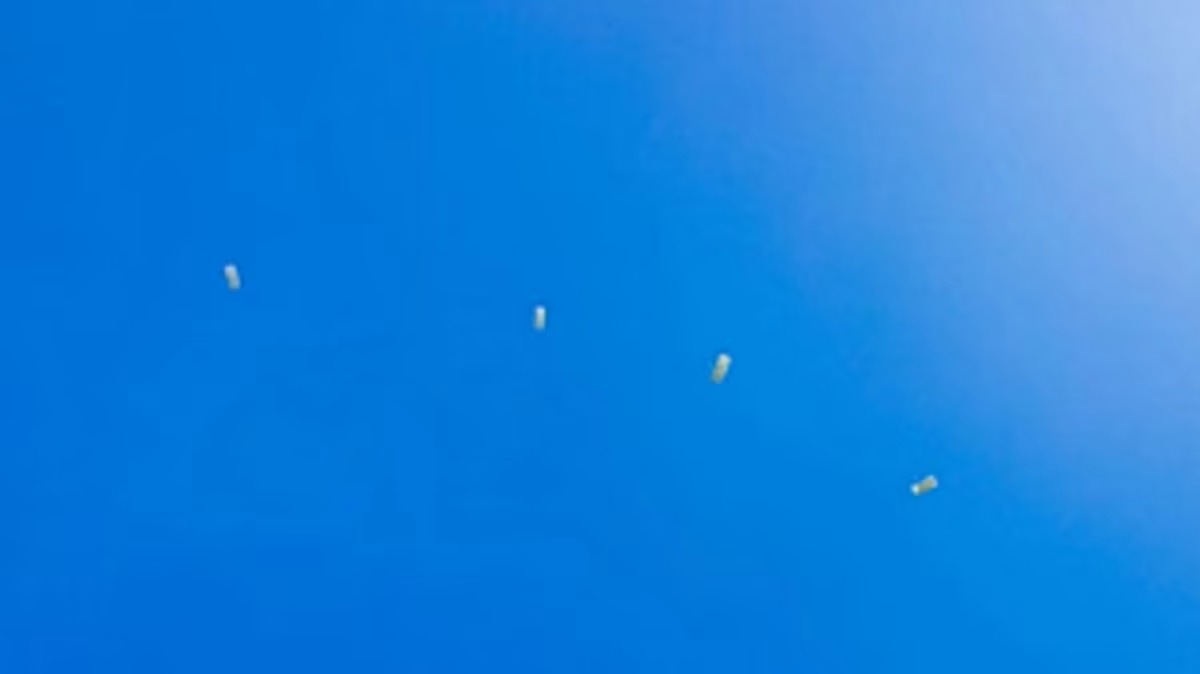 لأول مرة في الخليج.. إنزال جوي بحريني وإماراتي مشترك مع جنود العدو