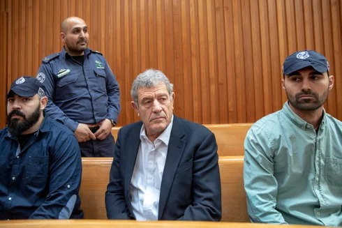 إدانة وزير سابق في حكومة العدو بخيانة الأمانة في قضية الغواصات