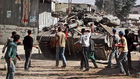 تصعيد "تيك توك" يتطلب حلولًا جديدة.. وعملية "السور الواقي 2" لن تساعد