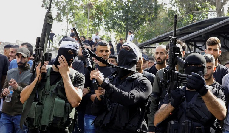 جهات أمنية في كيان العدو: اغتيال نشطاء "عرين الأسود" قد يقوي التنظيم