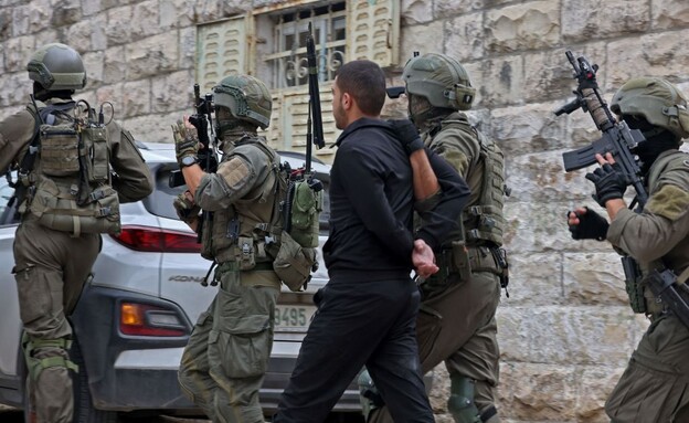 مسؤول أمني كبير في أعقاب العملية في أريئيل: "نفكر في تغيير السياسة مع التنظيمات في غزة"