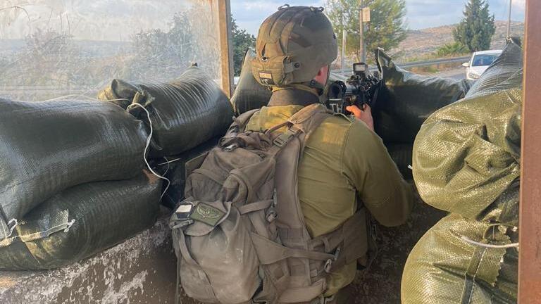 استعدادا لمزيد من التصعيد .. "الجيش الإسرائيلي" يشتري آلاف السترات الواقية لجنوده في الضفة