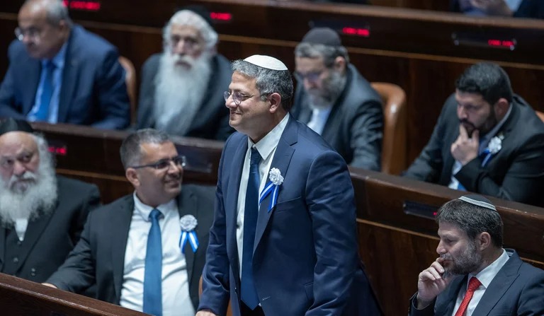 الاتفاق بين الليكود وعوتسما يهوديت: تغيير القانون لتعمل الشرطة وفقاً لسياسة بن غفير