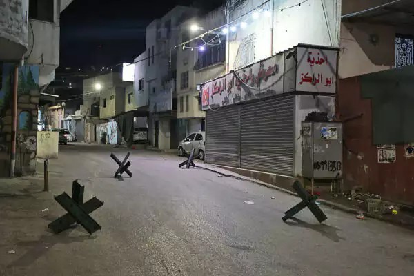 الأجهزة الأمنية الفلسطينية للمسلحين: "إسرائيل لن توافق على المفاوضات - إذا لم تفرجوا عن الجثة سيكون هناك خيار عسكري"