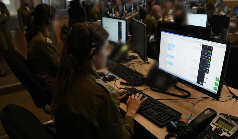 200 ألف شيكل يدفعها جيش العدو للجنود في "السايبر" لمواجهة العروض المغرية في القطاع الخاص