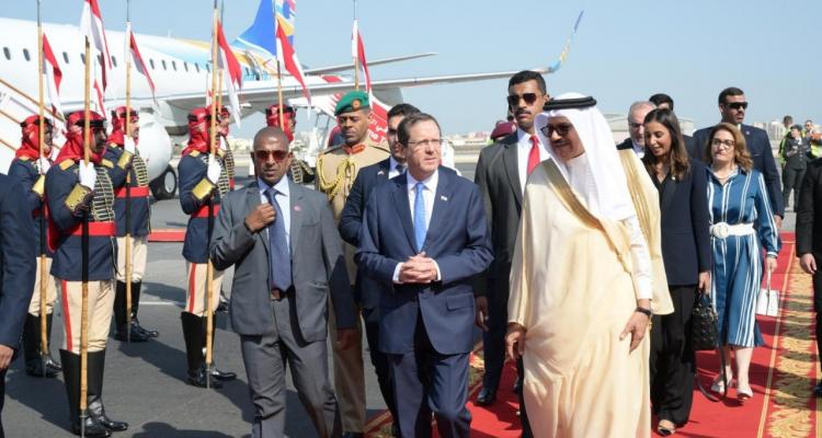 مسؤول في وفد هرتسوغ: الساحة الدولية مستعدة لمنح فرصة للحكومة المقبلة 