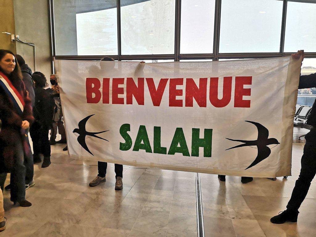 تجمع في مطار باريس لاستقبال الأسير الفلسطيني صلاح الحموري