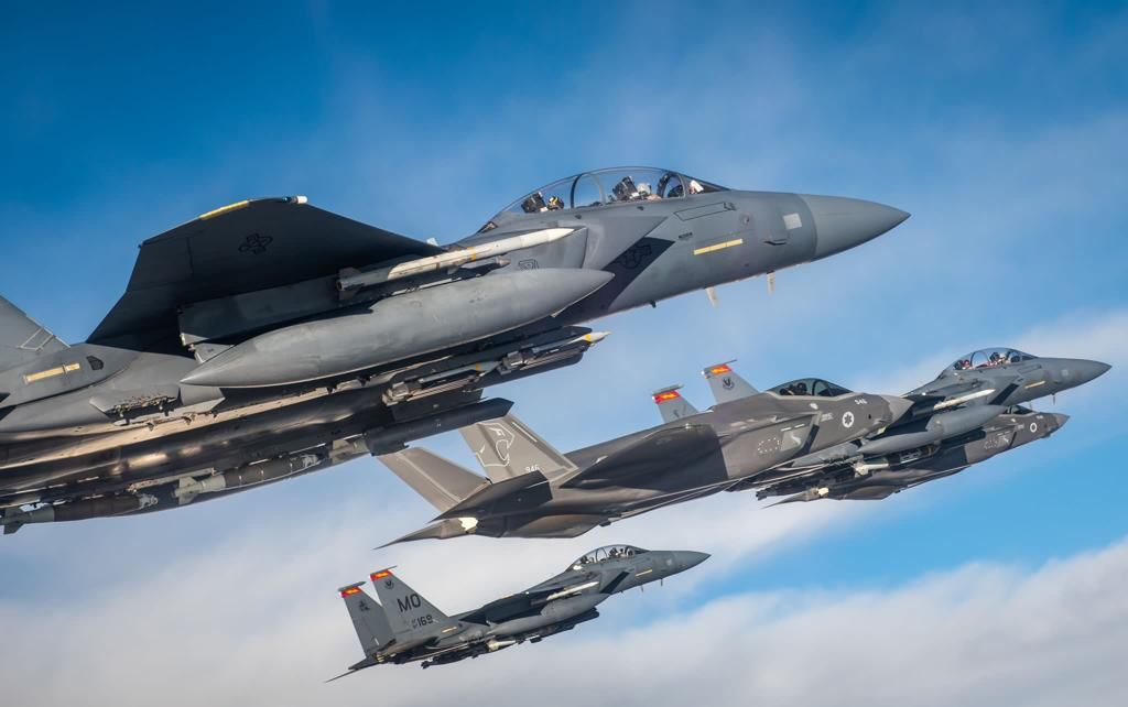 مناورة جوية بين سلاح جو العدو وسلاح الجو الأمريكي