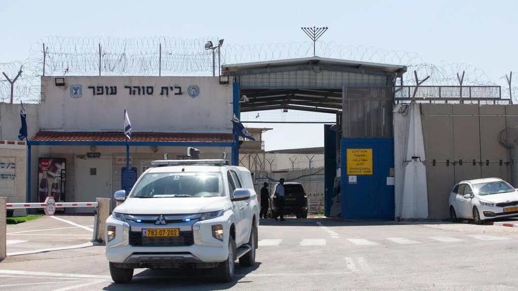 رفع حالة التأهب في سجون العدو خشية وقوع عمليات