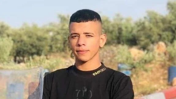 شهيد خلال اقتحام قوات العدو لنابلس