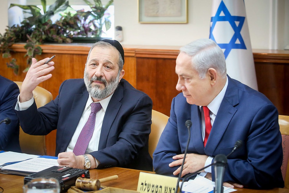 تحذيرات من شرعنة عودة "درعي" للحكومة