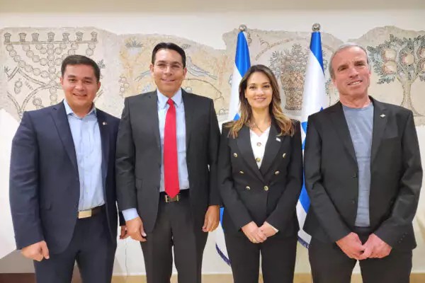 وفد من الكنيست يتوجه إلى البحرين