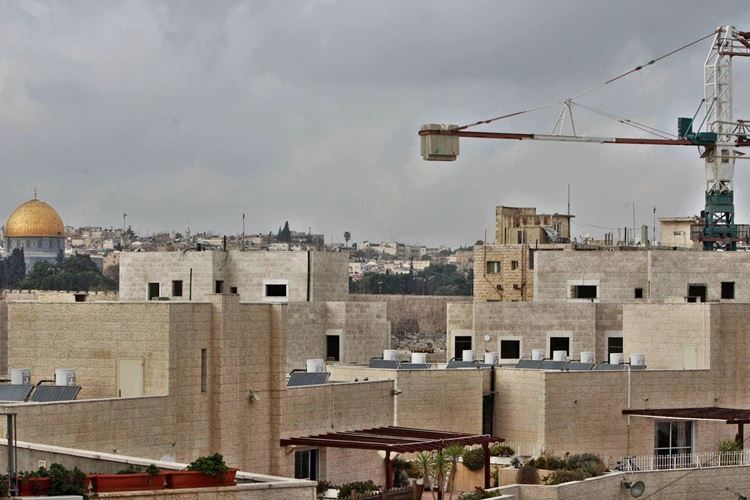 سلطات العدو توافق على توسيع مستوطنة شرقي القدس