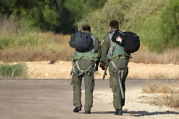 لبنات رفض الخدمة لدى العدو تبني الوعي التدميري الذاتي