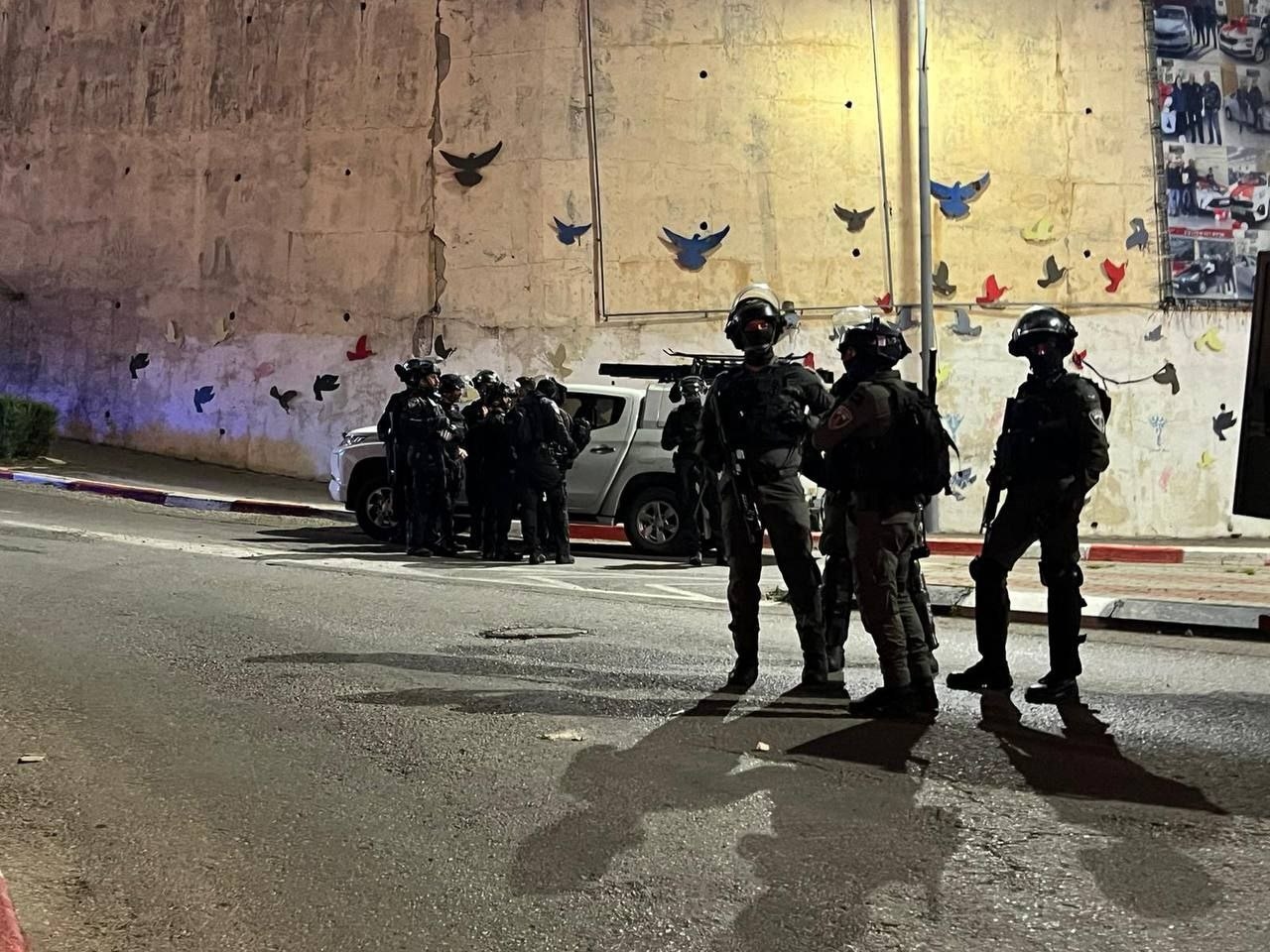 قوات العدو تقمع مسيرة مناصرة للأقصى في أم الفحم