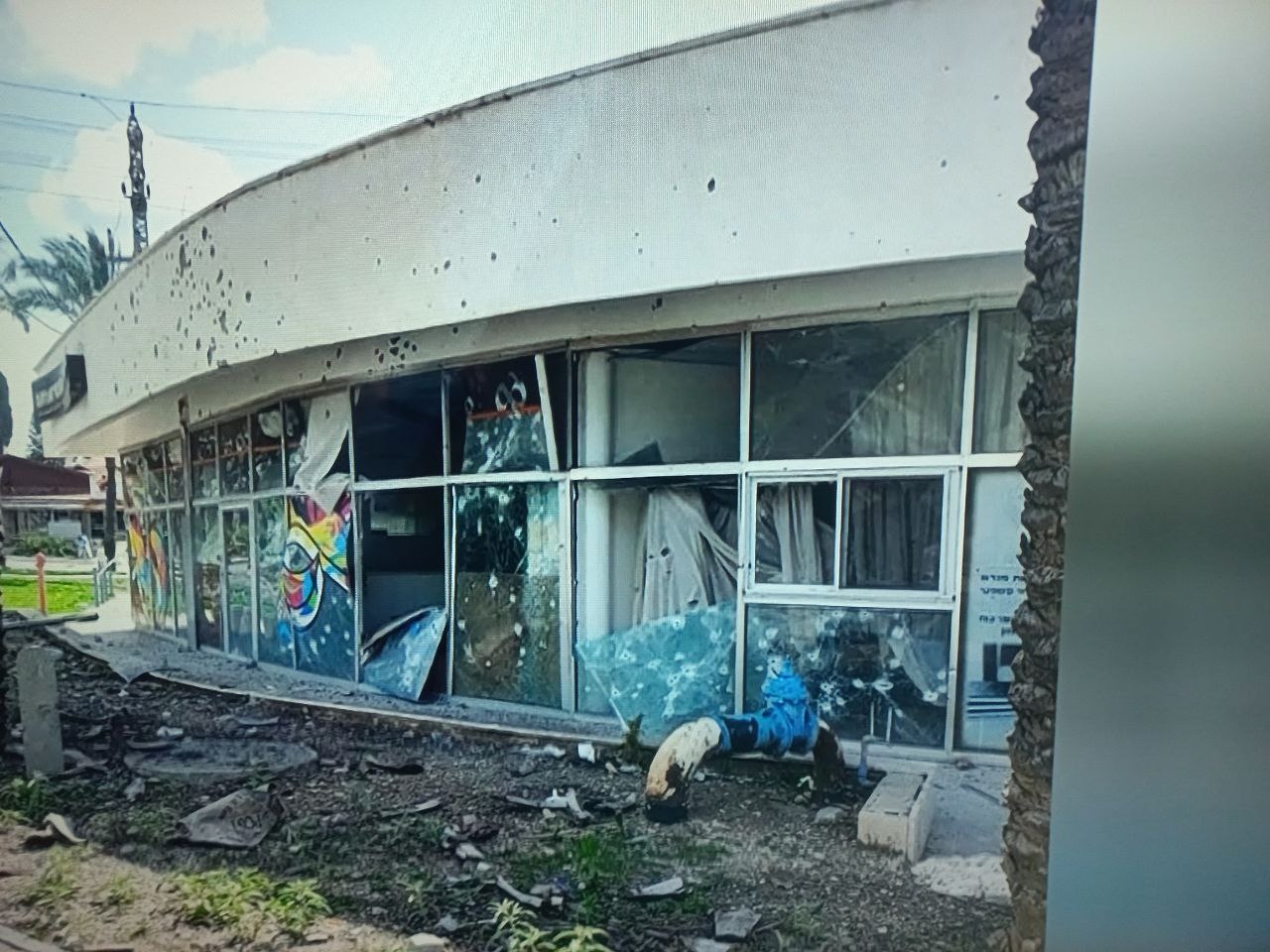 100 صاروخ تستهدف مستوطنات شمال فلسطين المحتلة