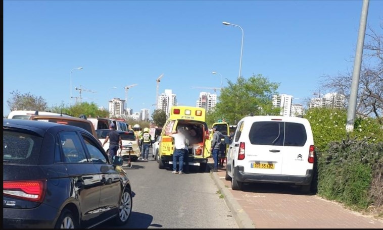 بالفيديو: إصابتان في عملية طعن وسط الكيان