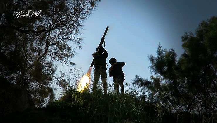 موقع "والا": غزة توسّع مدى الصواريخ واستهداف سلاح الجو