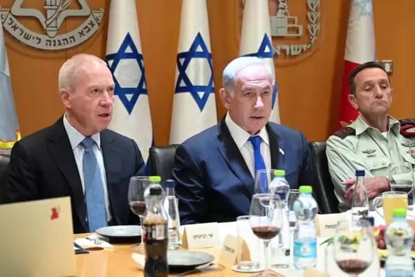 تنازل "نتنياهو" في المسجد الأقصى ثقيل.. لكنه مفهوم في هذا الوقت