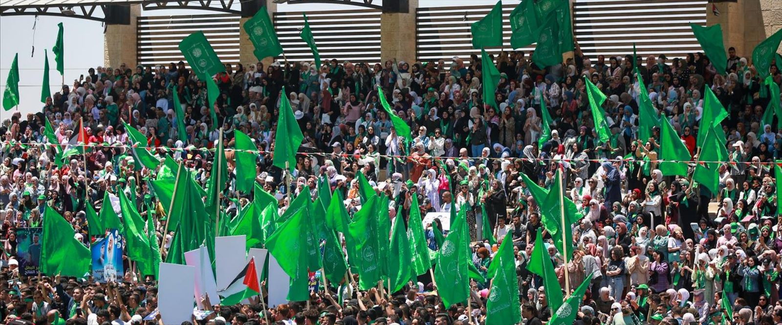 زيادة شعبية حماس في الأوساط الأكاديمية بالضفة الغربية