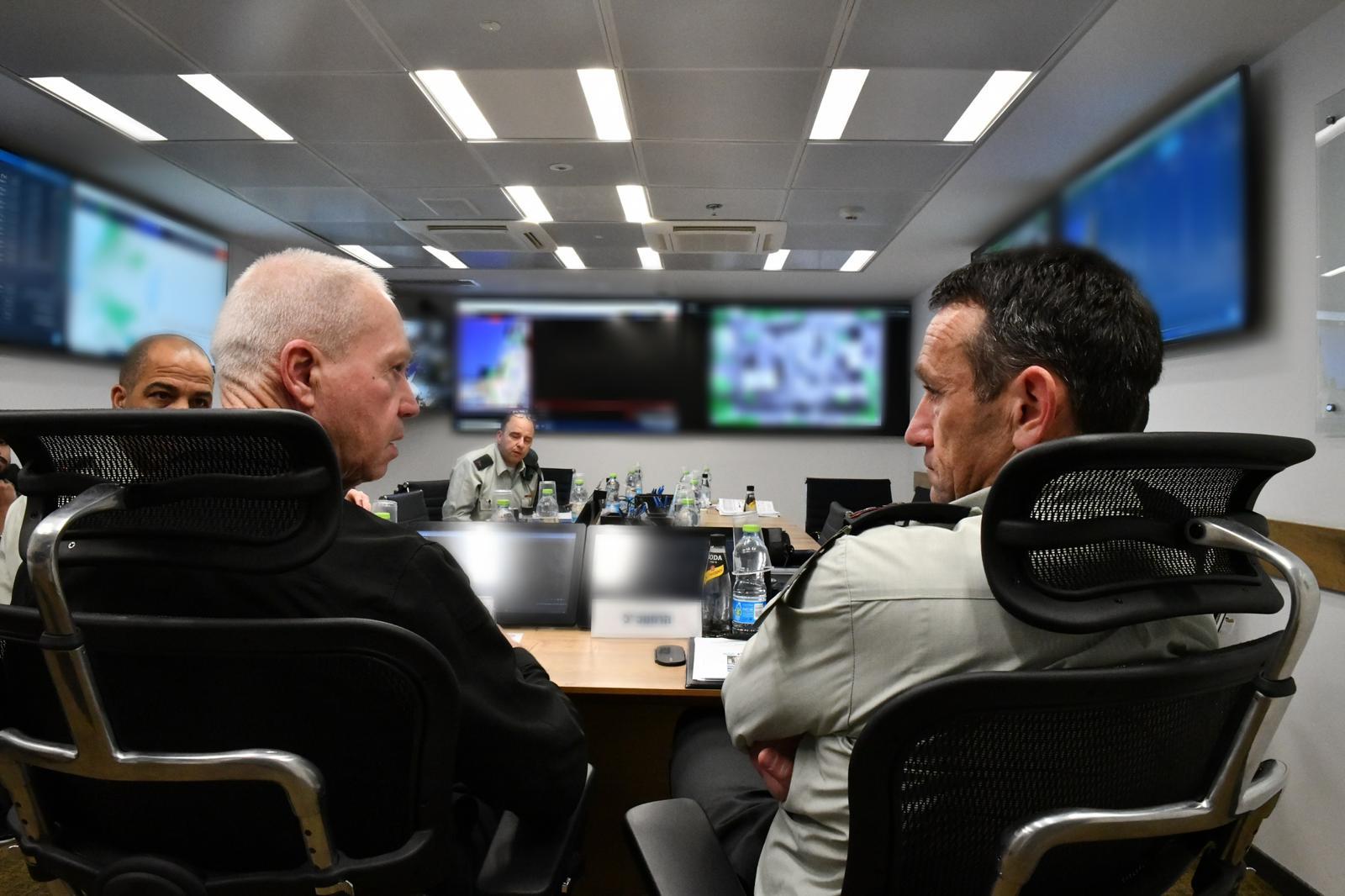 جيش العدو يُعلن بدء عملية "الدرع والسهم" في قطاع غزة