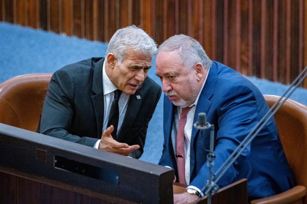 مُمثلو لجنة اختيار القضاة في كيان العدو "إسرائيل".. كيف يتم اختيارهم؟