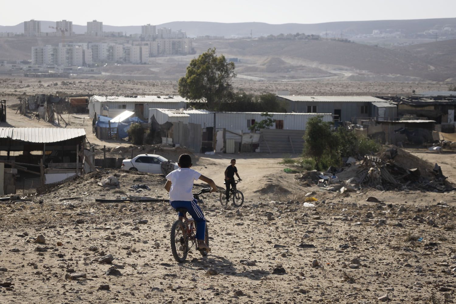 محكمة العدو تمهل مئات الفلسطينيين البدو بإخلاء منازلهم