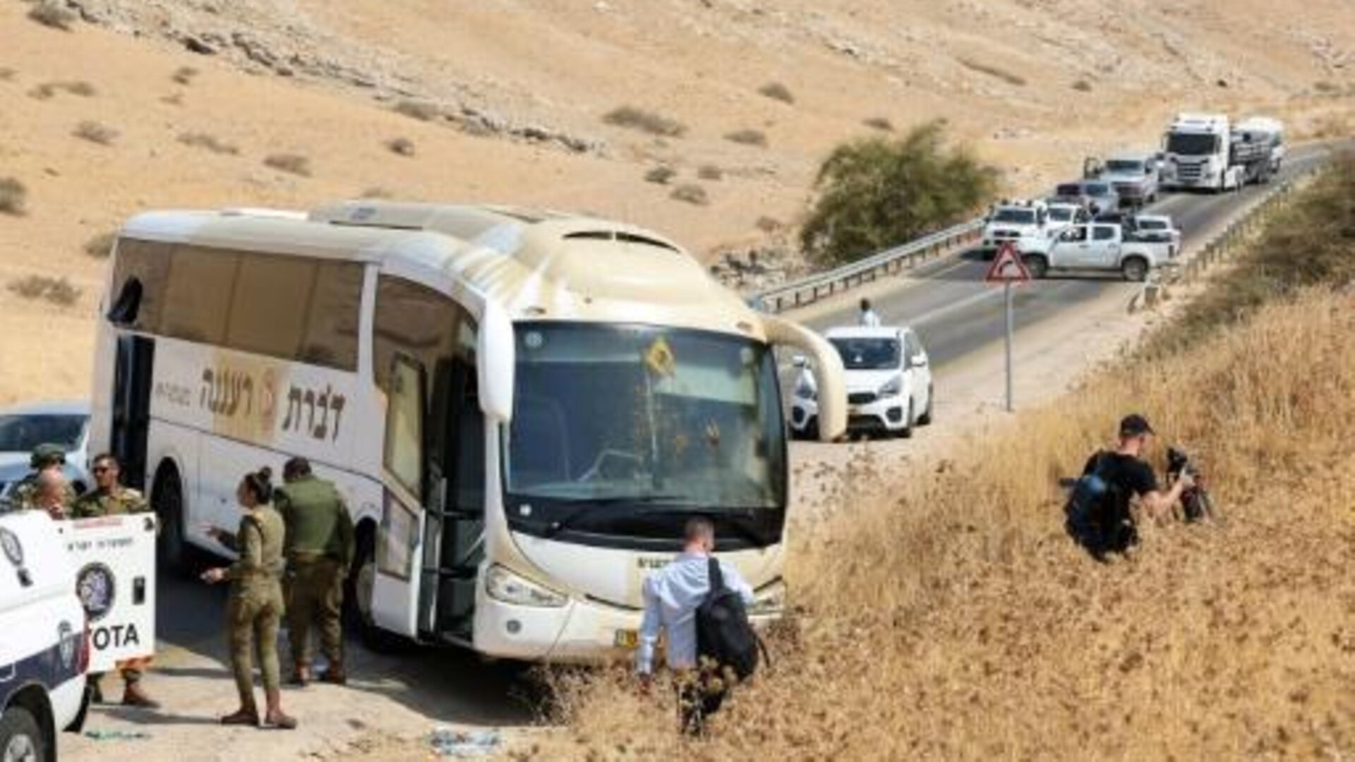  زيادة دراماتيكية في عدد الهجمات بالحجارة قرب قرية العوجة